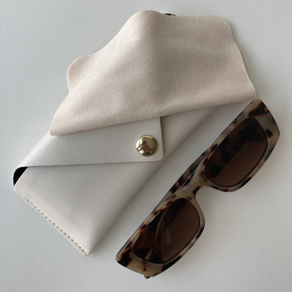 Lis the Label - Wholesale Sunglasses - Women's - Cabo - Sunglasses (Tortoise/Black)4