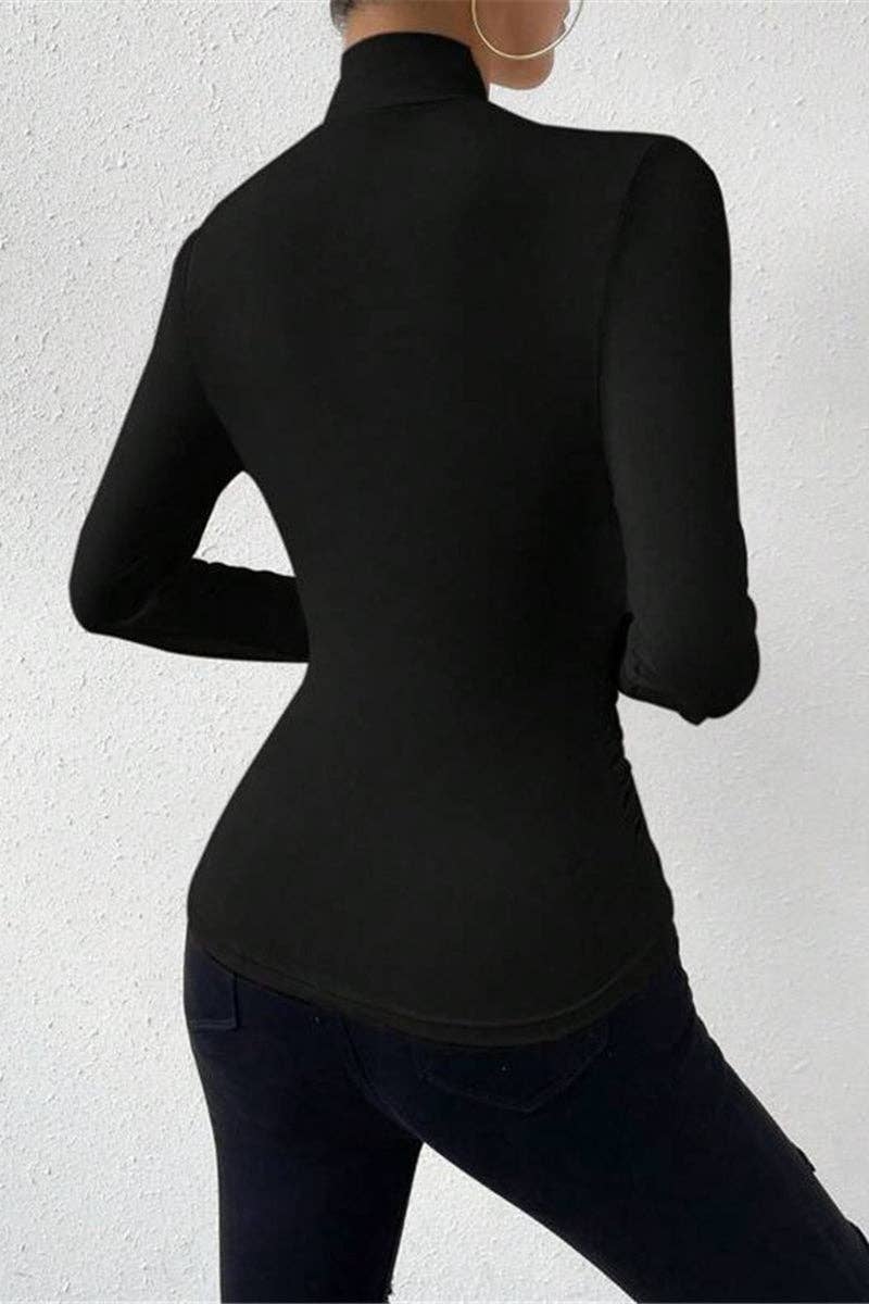 Mccolin - Wholesale Gebreide top - Dames - Elegante Gedrapeerde Top met Lange Mouwen1