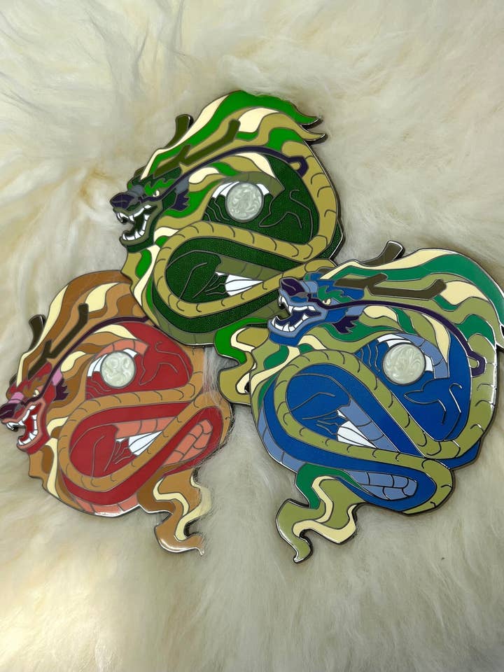 Pin esmaltado duro con forma de dragón | Alfiler de dragón | Alfiler de dragón chino | L para venta al por mayor de Roamin' Bison Workshop