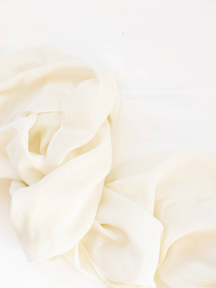 Silk Table Runner for wholesale by Amore Society