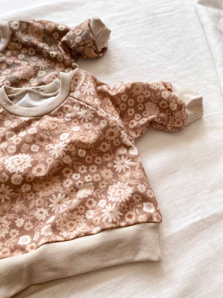 PETITE EvelinaApparel - Wholesale Knit Sweater - Baby - Baby cotton sweater / vintage floral