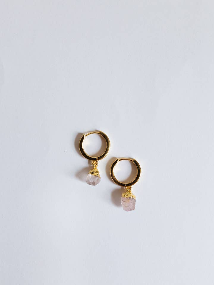 The Star Huggies | Brincos de Cristal Cru de 18k Banhados a Ouro + por atacado de Bohemian and Bouj