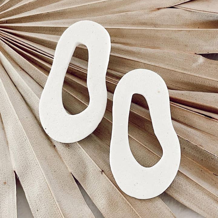 Terra•Cotta - Wholesale Dangle Earrings - Louisa in White0