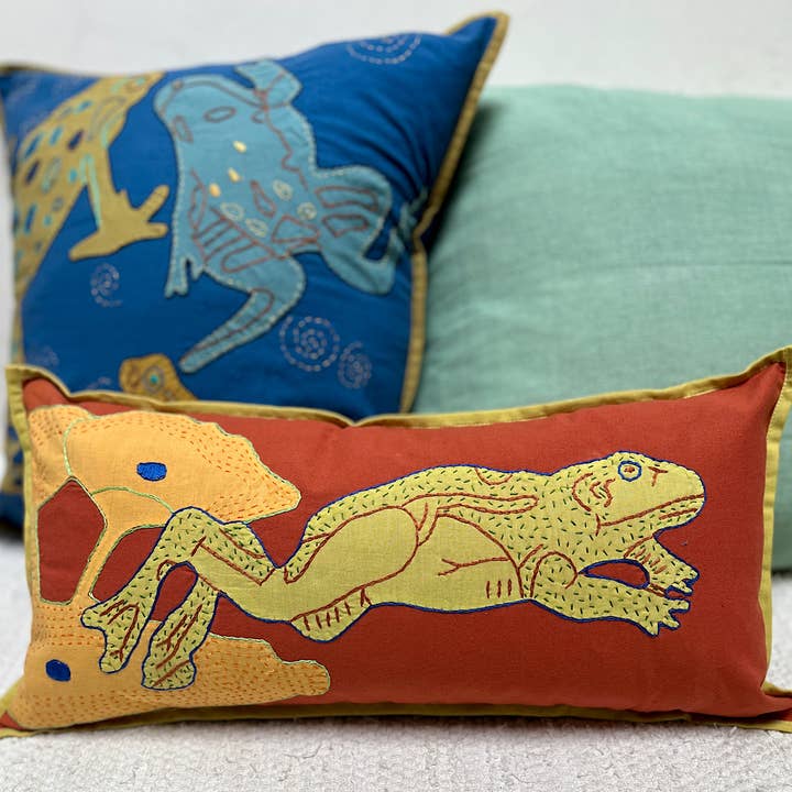 natural habitat - Wholesale Throw/decorative pillow - Pillow Applique/Embo 09X19 Leaping Frog Red0