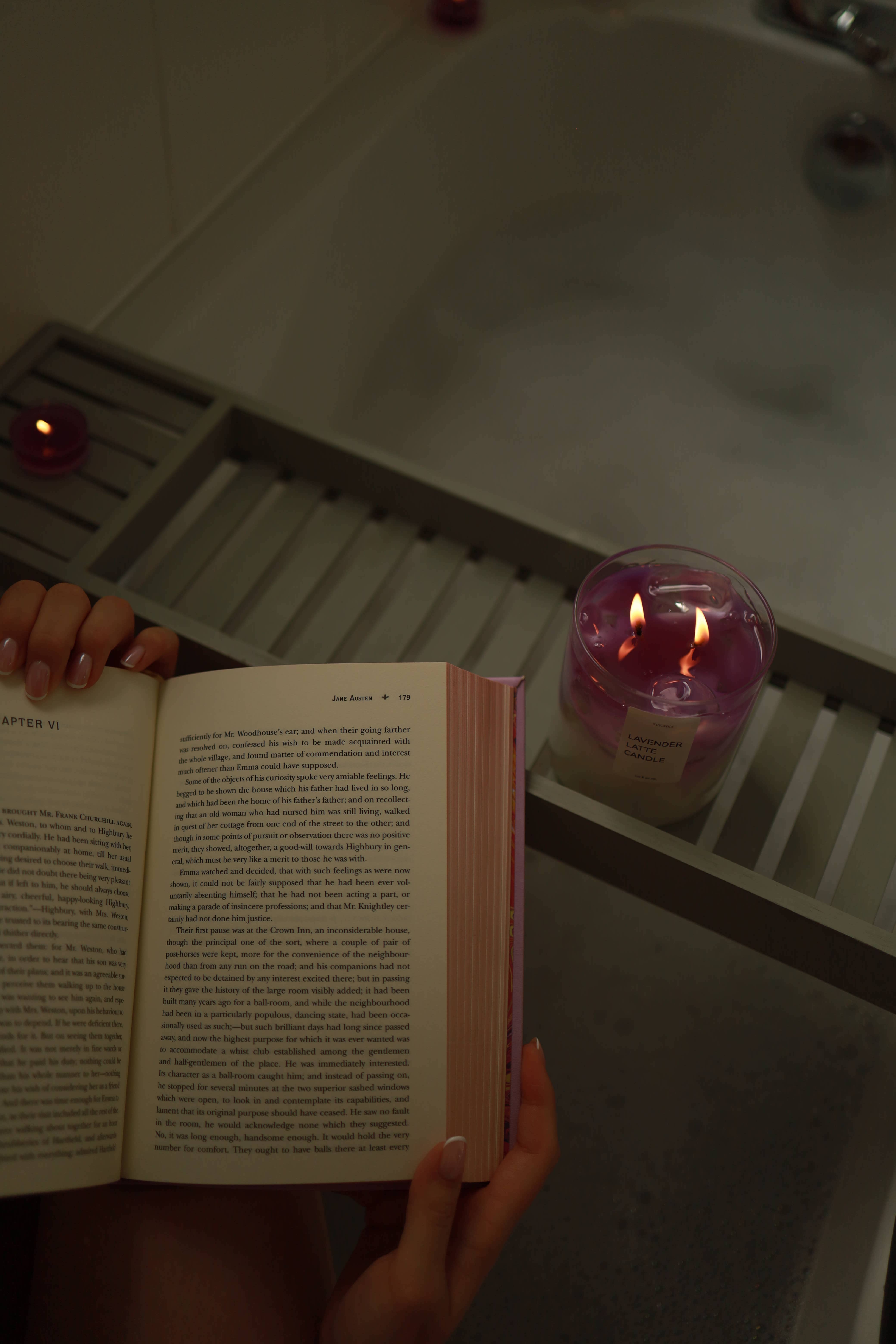 SVICHKA - Wholesale Jar/Filled Candle - Lavender Latte Candle2