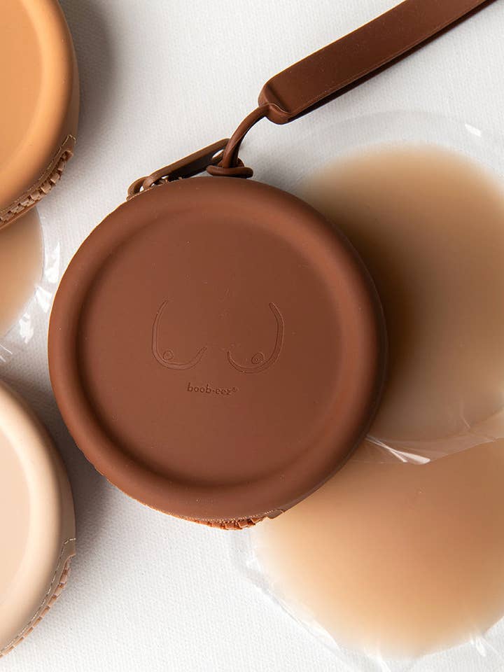 Boob-eez - Wholesale Nipple Pasties - Women's - x1 Silicone Travel Case + x1 Pair of "Headlight Hiders"30