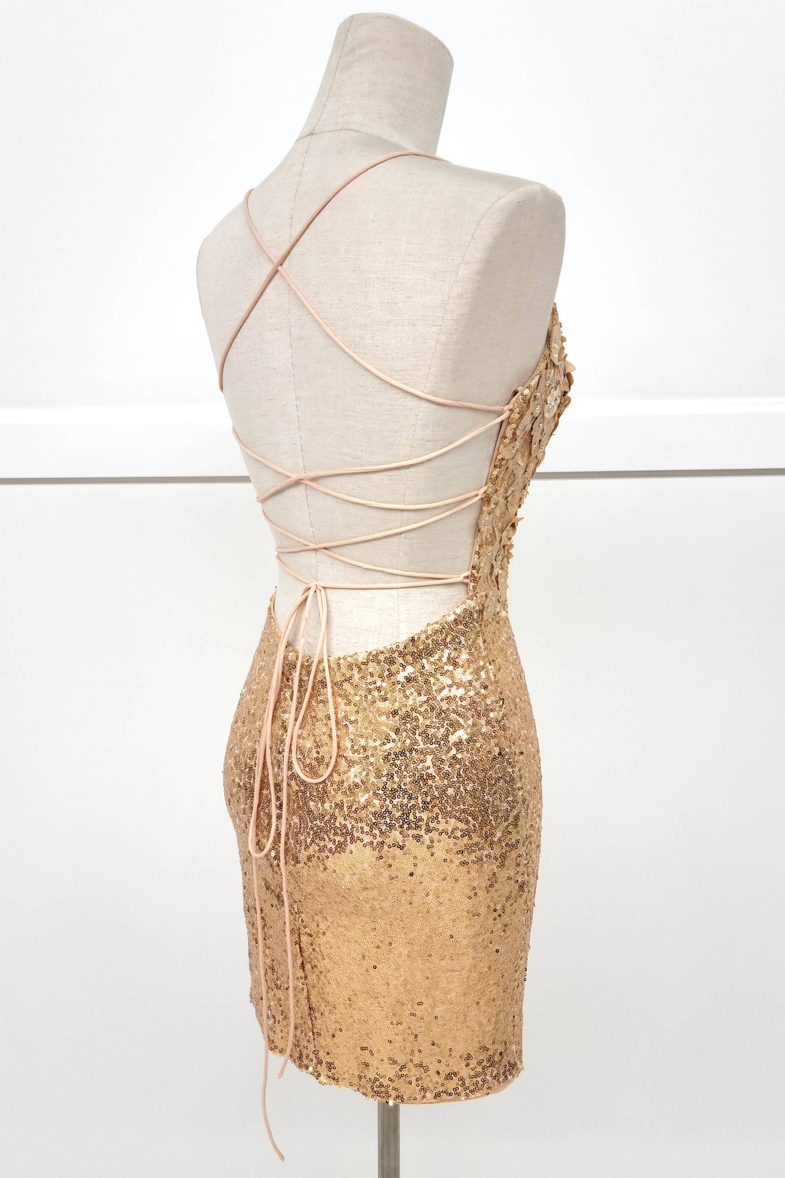 Chicas - Wholesale Jurk - Dames - Bodycon pailletten mini-jurk met bloemen en bandjes C80726