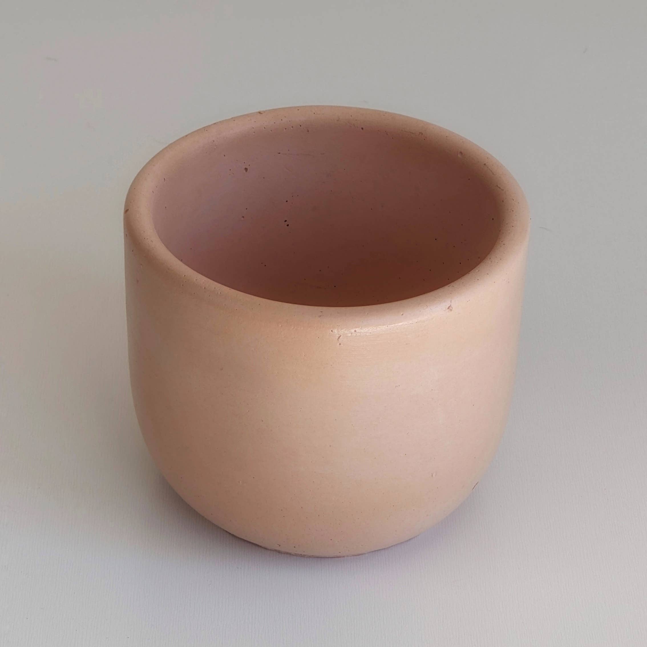 Knoll Glen - Wholesale Plant Pot - Teacup Concrete Plant Pot with drainage hole1
