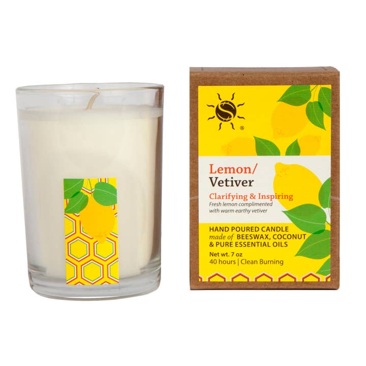 Bougie remplie d'aromathérapie au vétiver citron pour la vente par SunLeaf Naturals