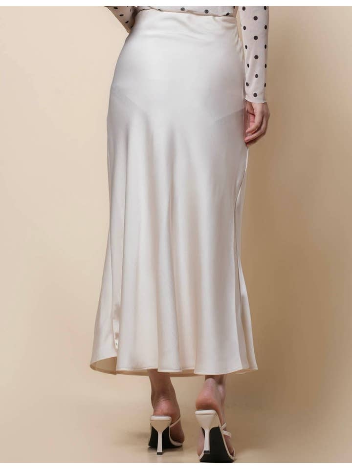 Sweetkama - Wholesale Skirt - Women's - Ladies Satin Elastic Wait Pearlescent Midi Skirt SKS504533