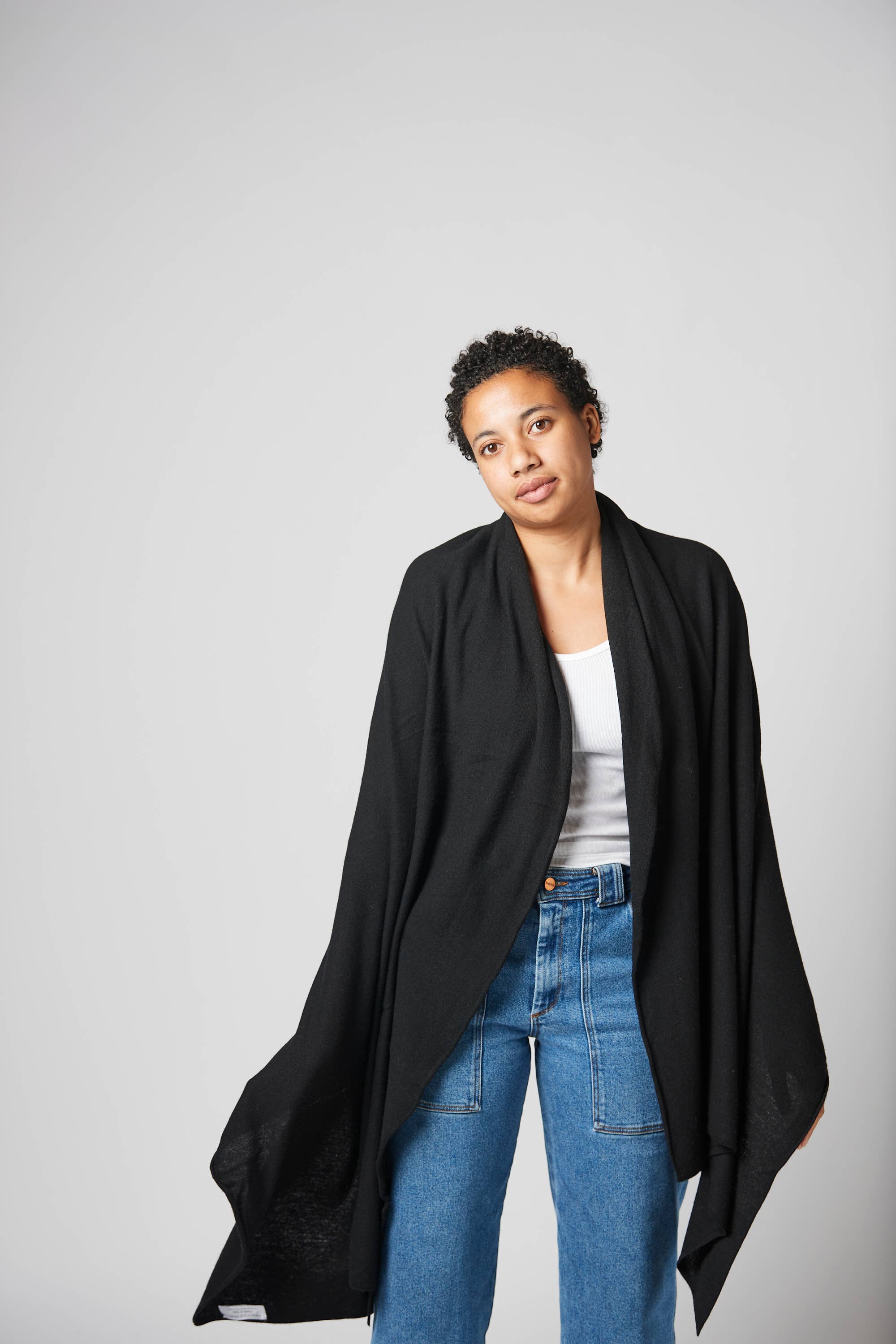 Margolis Pineo Italia - Wholesale Throw Blanket - AVELLINA THROW – SOFT CASHMERE-BLEND - HOLIDAY FAVE27