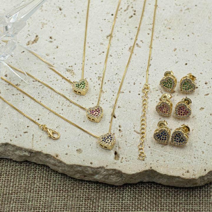 Ensemble de cœurs en pierre colorée Micropave pour la vente par Lacosta Jewelry Corp