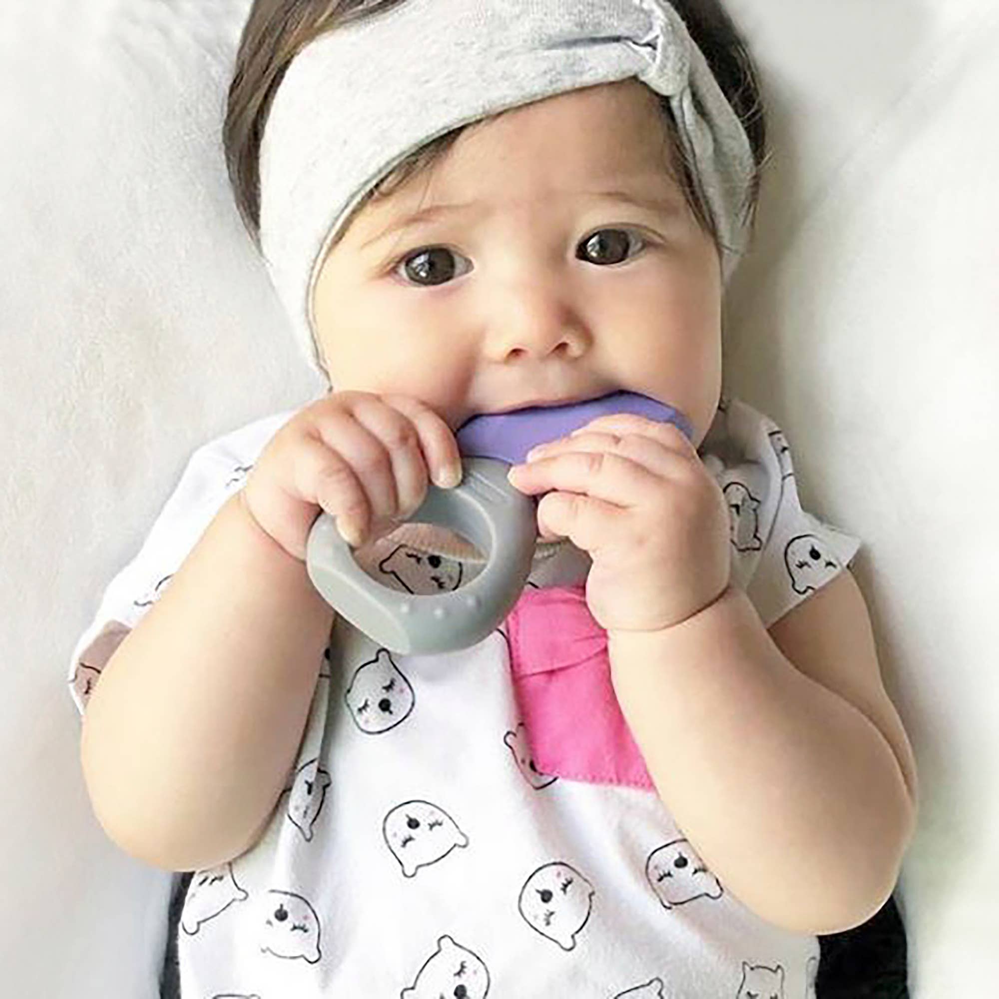 Innobaby on Faire – wholesale Teether (not clip-on) – Baby – Silicone Ring Teether / Birthstone Teether / Sensory Toy10