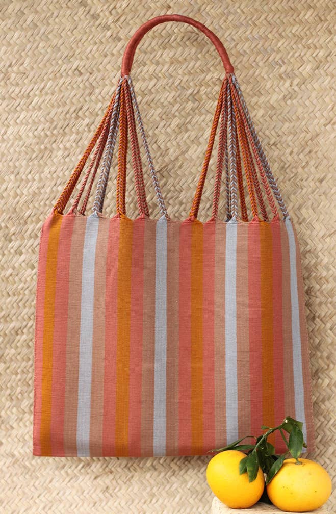 LUZ Collection - Wholesale Tote Bag - Women's - Las Rayas Tote Hand Woven in Chiapas - Zuma1