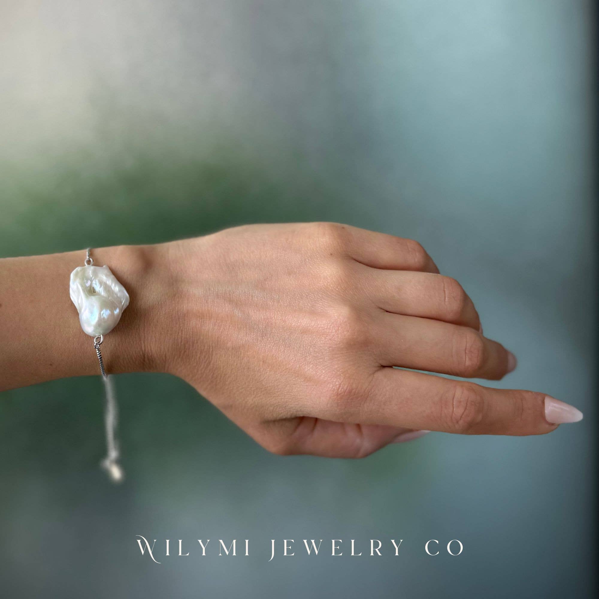 WILYMI Jewelry Co – Großhandel Perlenarmband – Armband mit weißer Barockperle | Versilbert2