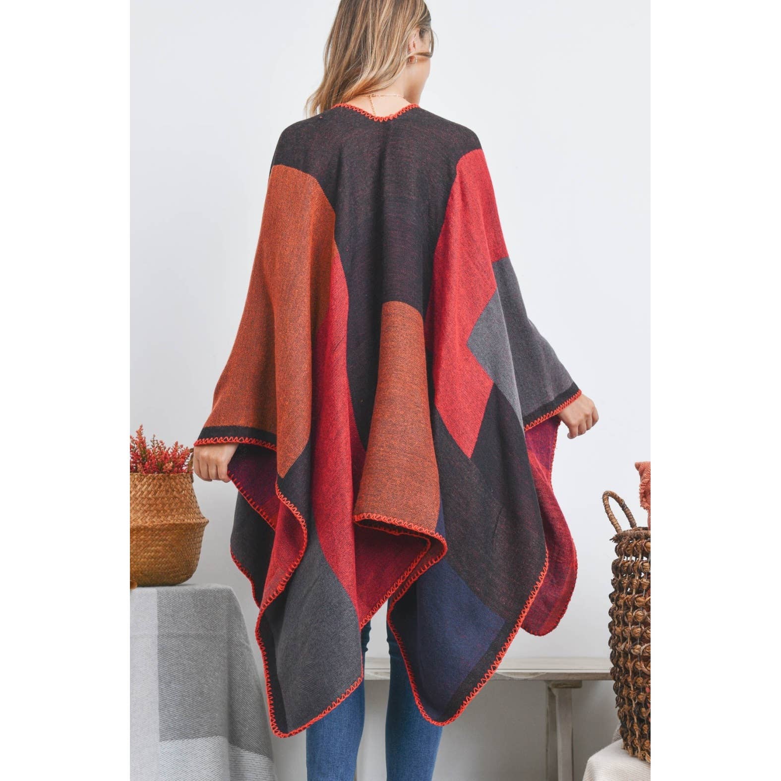 Love and Repeat - Vente Poncho – femme - Poncho cache-cœur rectangulaire géométrique Ruana7