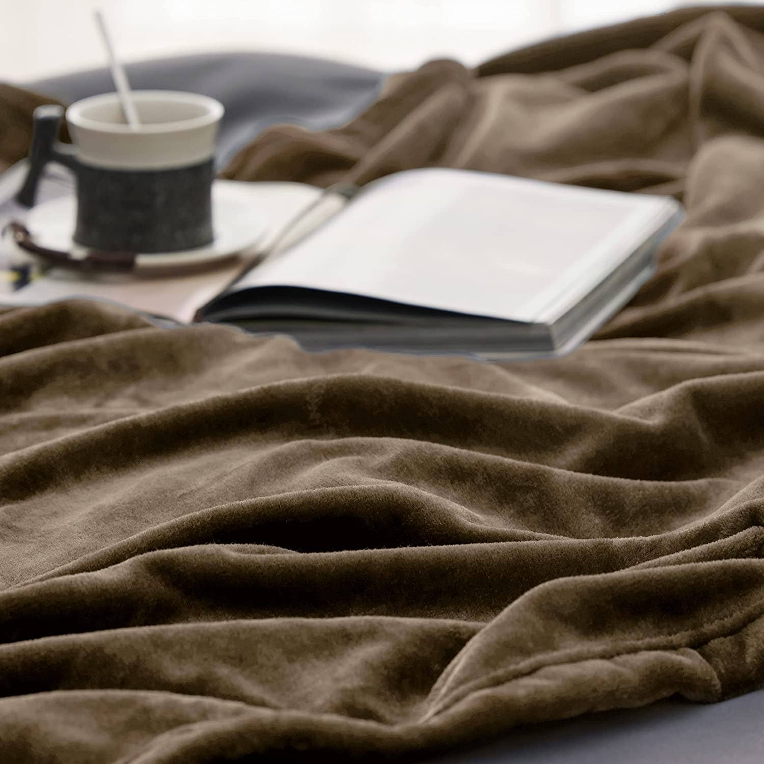 BOD HOME - Wholesale Throw Blanket - SOFT BROWN BLANKET0