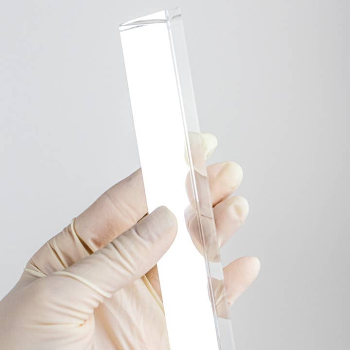 Stemcell Science Shop - Wholesale Magnet - Ultra-High Clarity Glass Prism