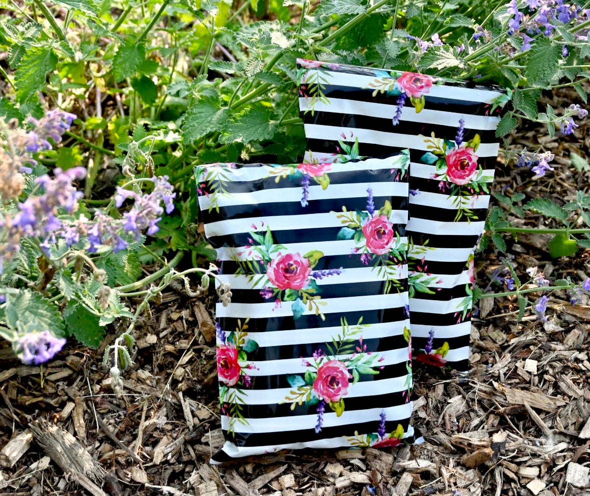 Mail it! mailers and more - Wholesale Envelopes - Beautiful blooms 6x9 premium poly mailers1