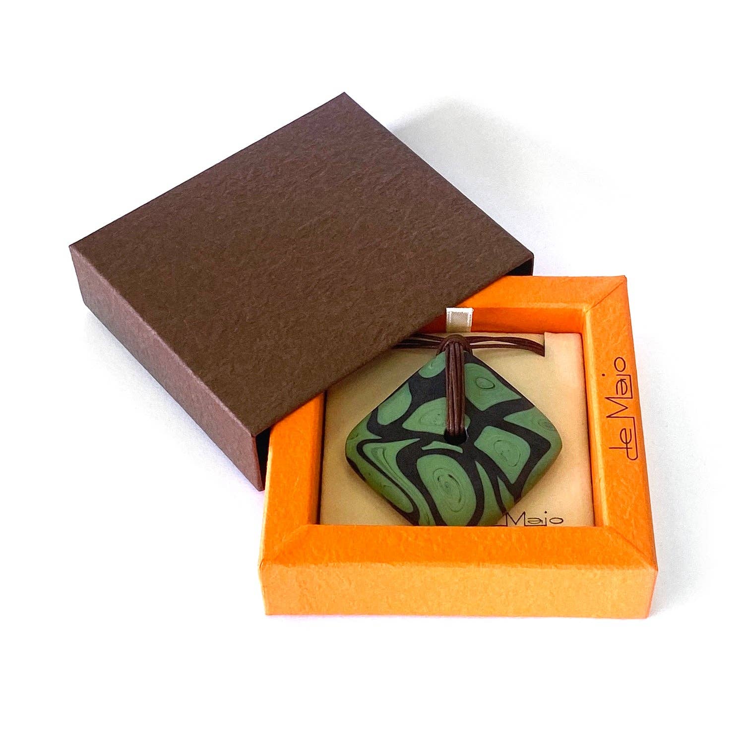 Mazzega Art & Design – wholesale Pärlband/Pärlhalsband – Murano glashalsband, handgjort på ön Murano av mästarna på DE MAJO-fabriken, producerat med tekniken att smälta färgat glas och kallpolerat4