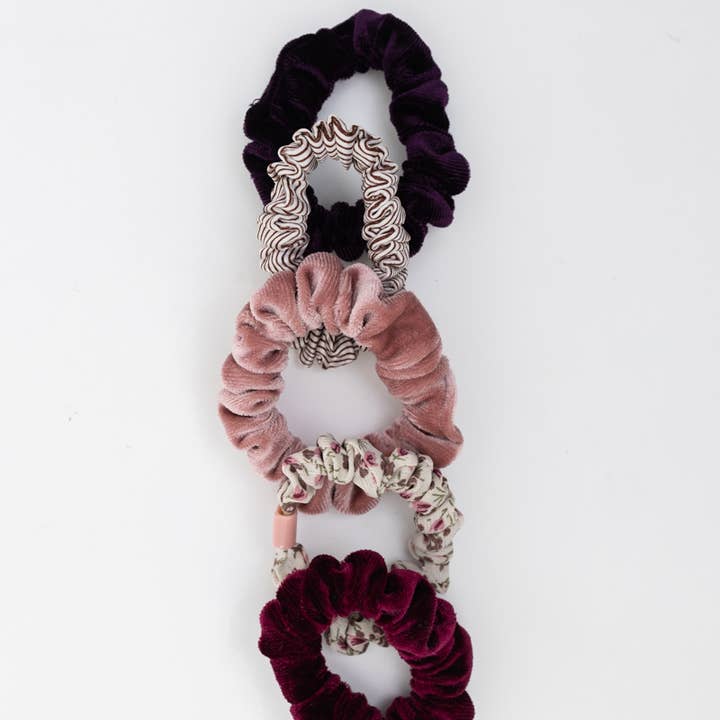 Leto Accessories – Großhandel Haargummi – Damen – Haargummis mit herbstlichem Blumenmuster, verschiedene Haargummis6