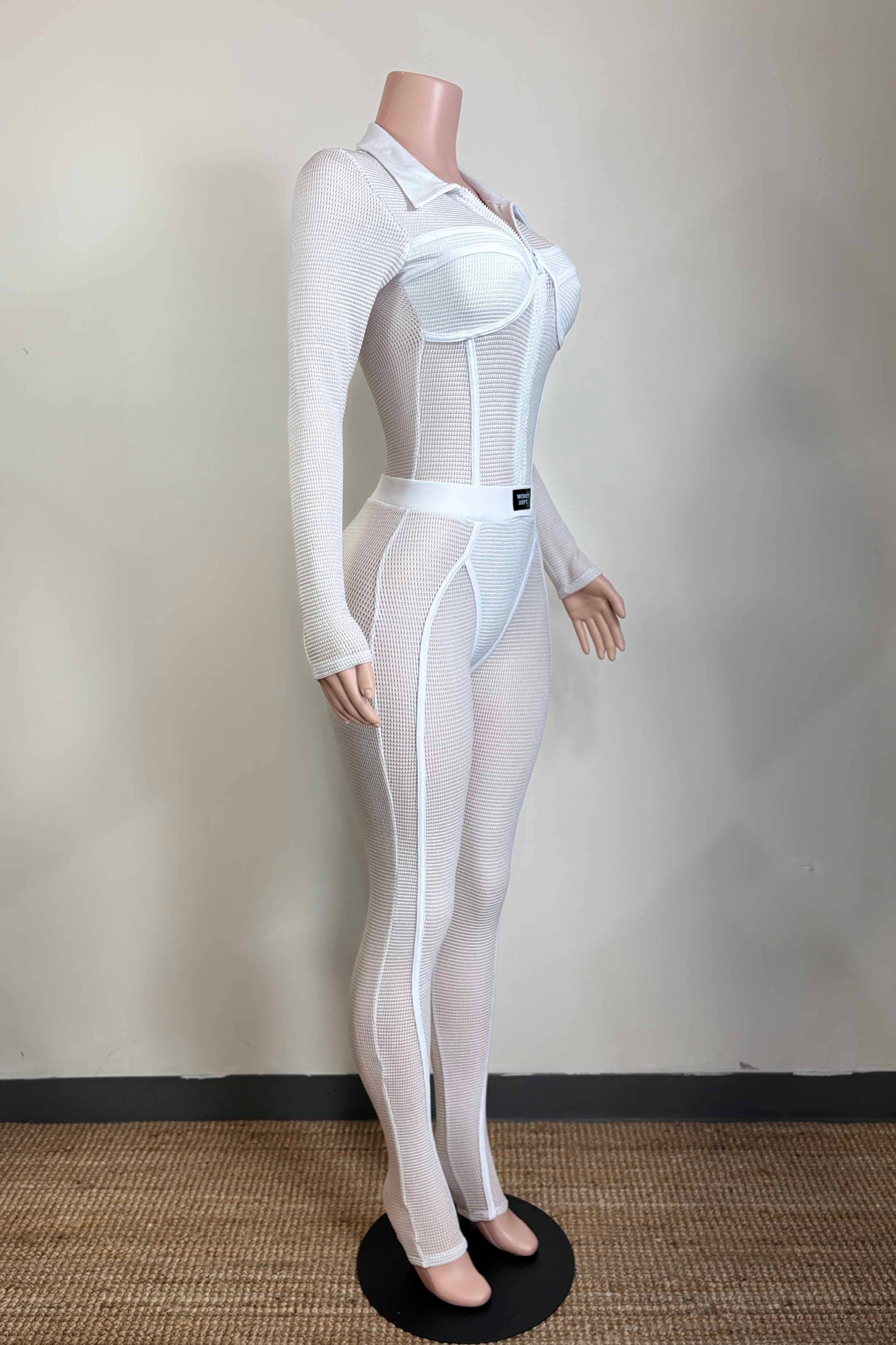 Dalia Studio – Großhandel Jumpsuit – Damen – POPCORN-MESH-JUMPSUIT MIT KRAGEN UND ELASTISCHEM BUND1