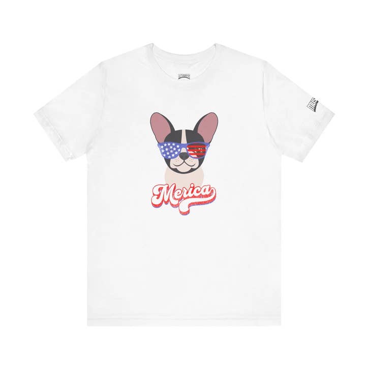 T-shirt patriotique pour chien. Édition Amérique pour la vente par MUSSSEE