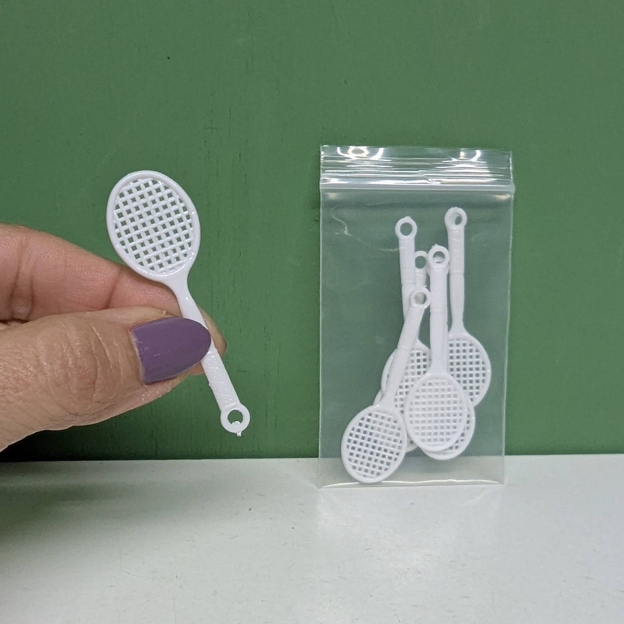 vintagegoodies - Wholesale Party Favor - Tennis Racket charms0