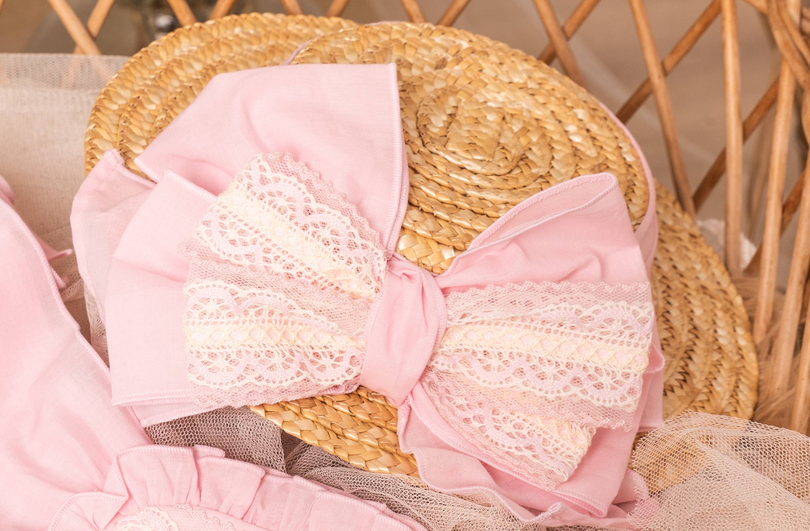 Rose 2422932 Hat with cotton bow for wholesale on Faire1