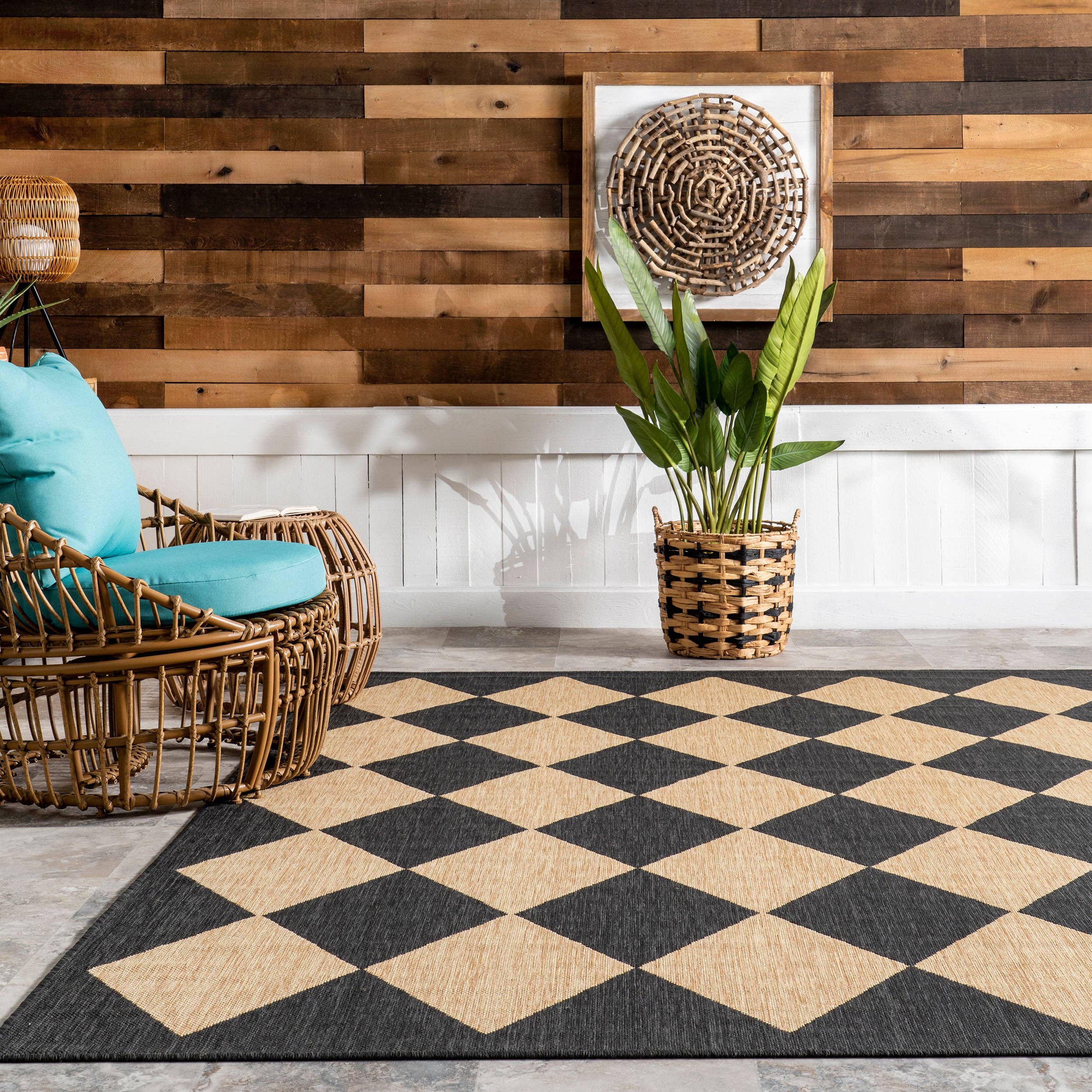 Beige Sabina Diamond Trellis Indoor/Outdoor Area Rug for wholesale on Faire15