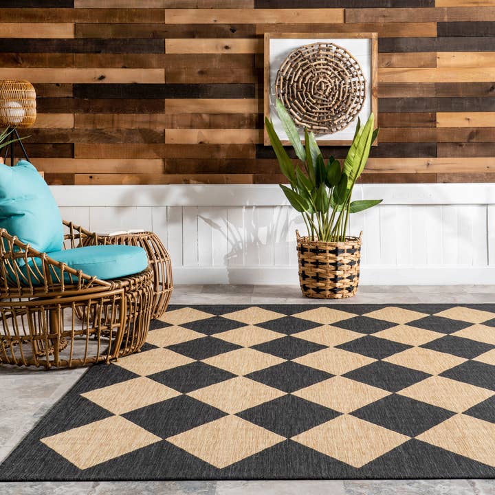 Beige Sabina Diamond Trellis Indoor/Outdoor Area Rug for wholesale on Faire15