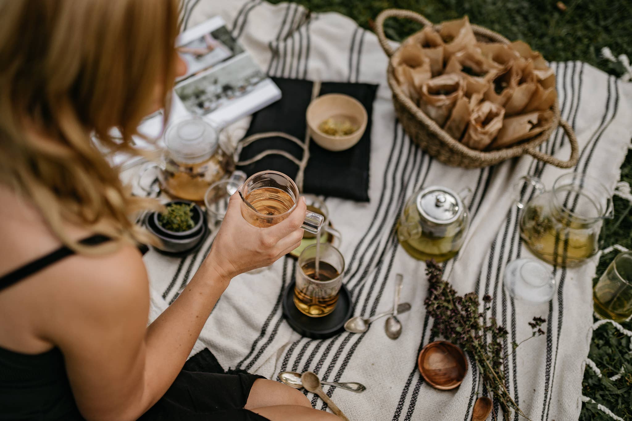 Plūkt - Wholesale Health/Detox Tea - Linden Tea - honey tea, certified organic Nordic herbal tea9