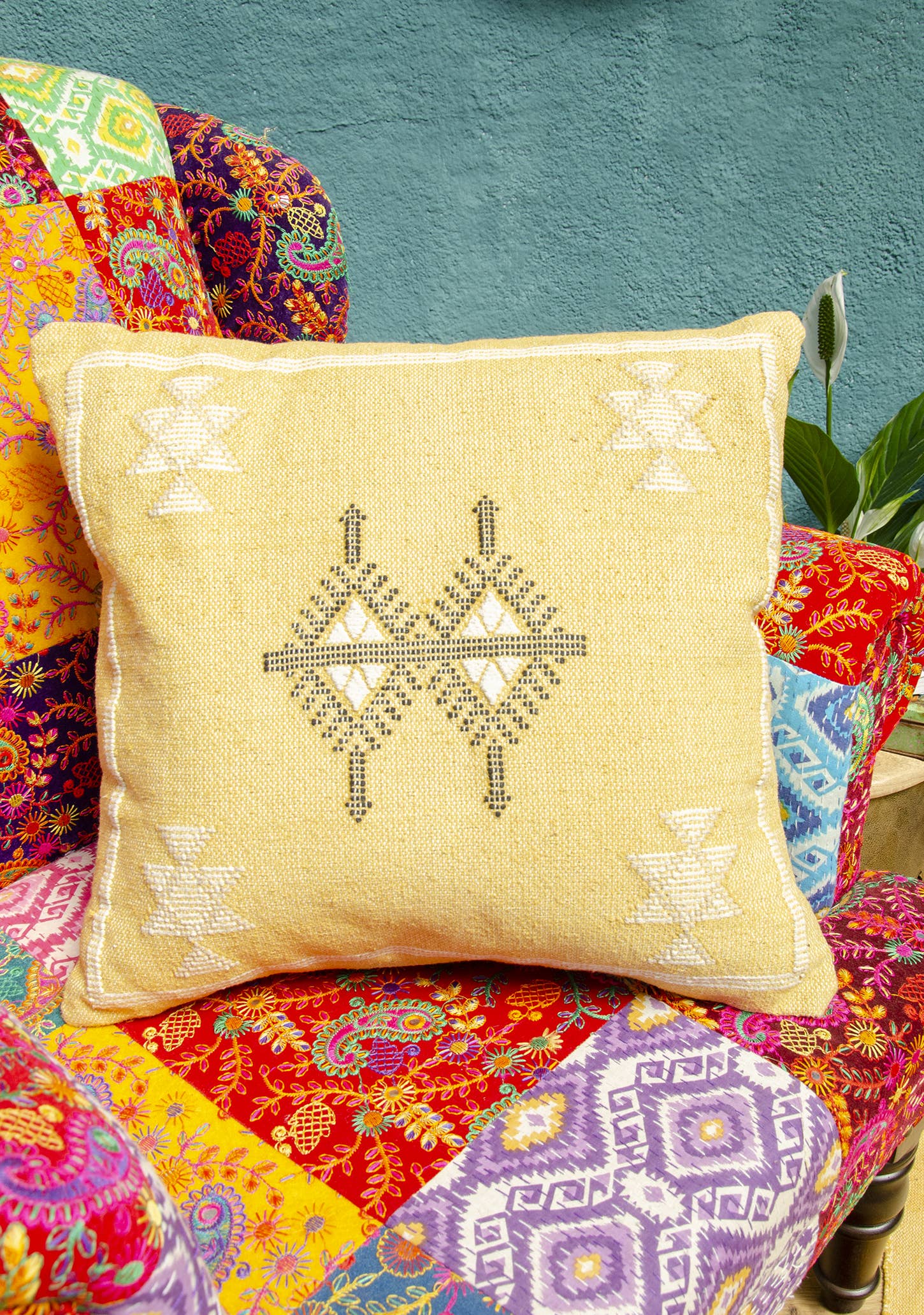 Namaste - Wholesale Kussenset - Geborduurde kussenhoes Salah2