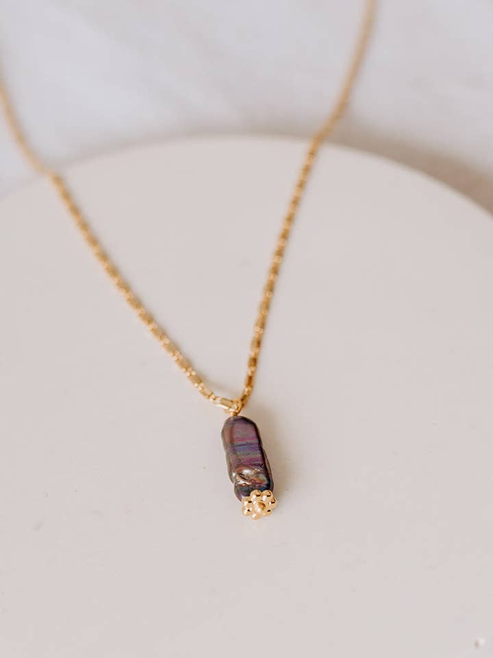 Collier Laïa - Perle d'eau douce grise pour la vente par SIKA BIJOUX