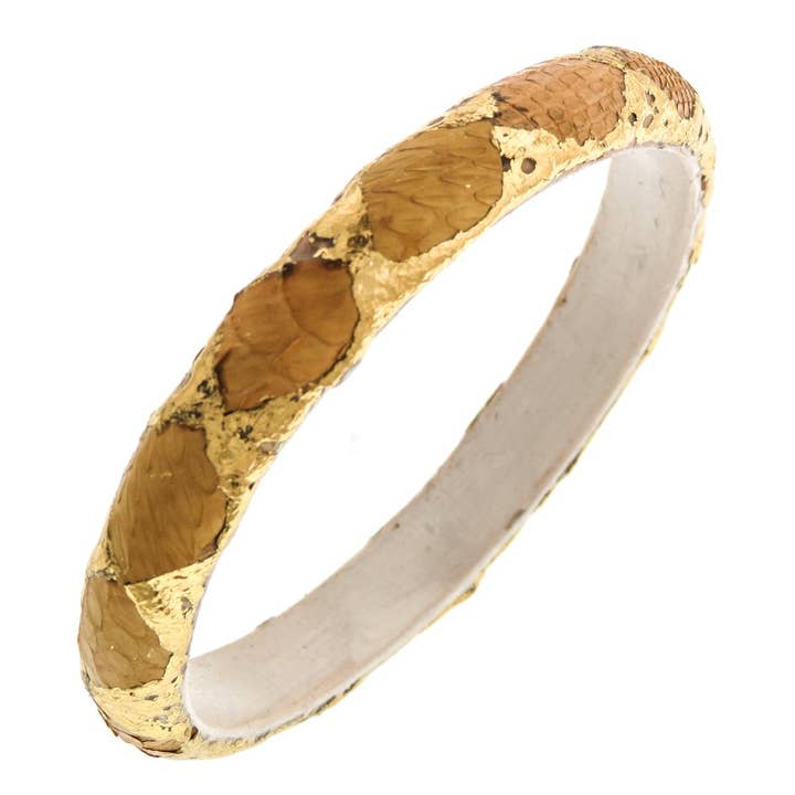 pulseira empilhável de estilo artesanal em couro de python verdadeiro sobre madeira, várias cores por atacado de FifiRose