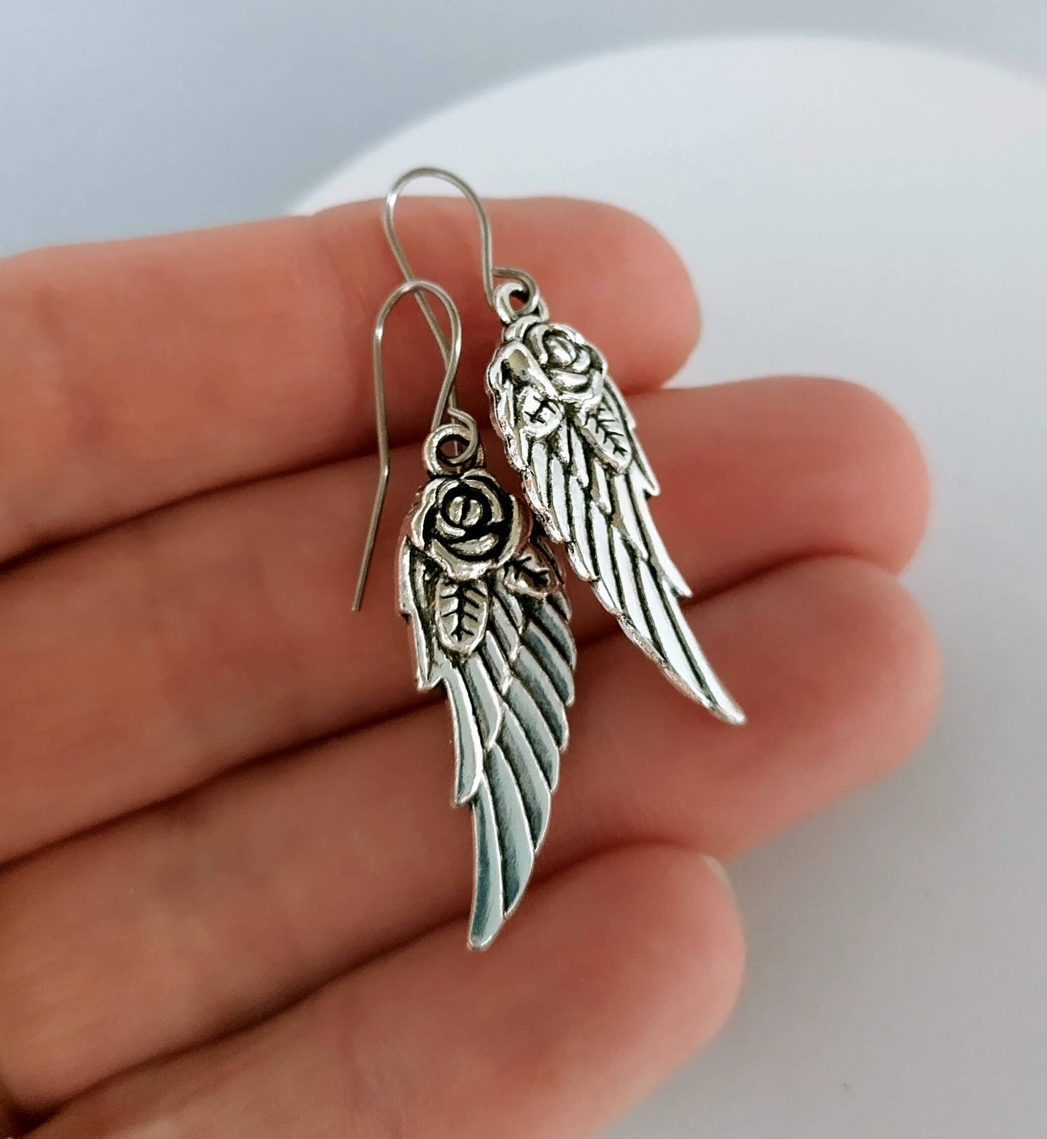 Piccadilly Pendants – wholesale Hängande örhängen – Angel Wing Örhängen, Silver Angel Wing Örhängen2