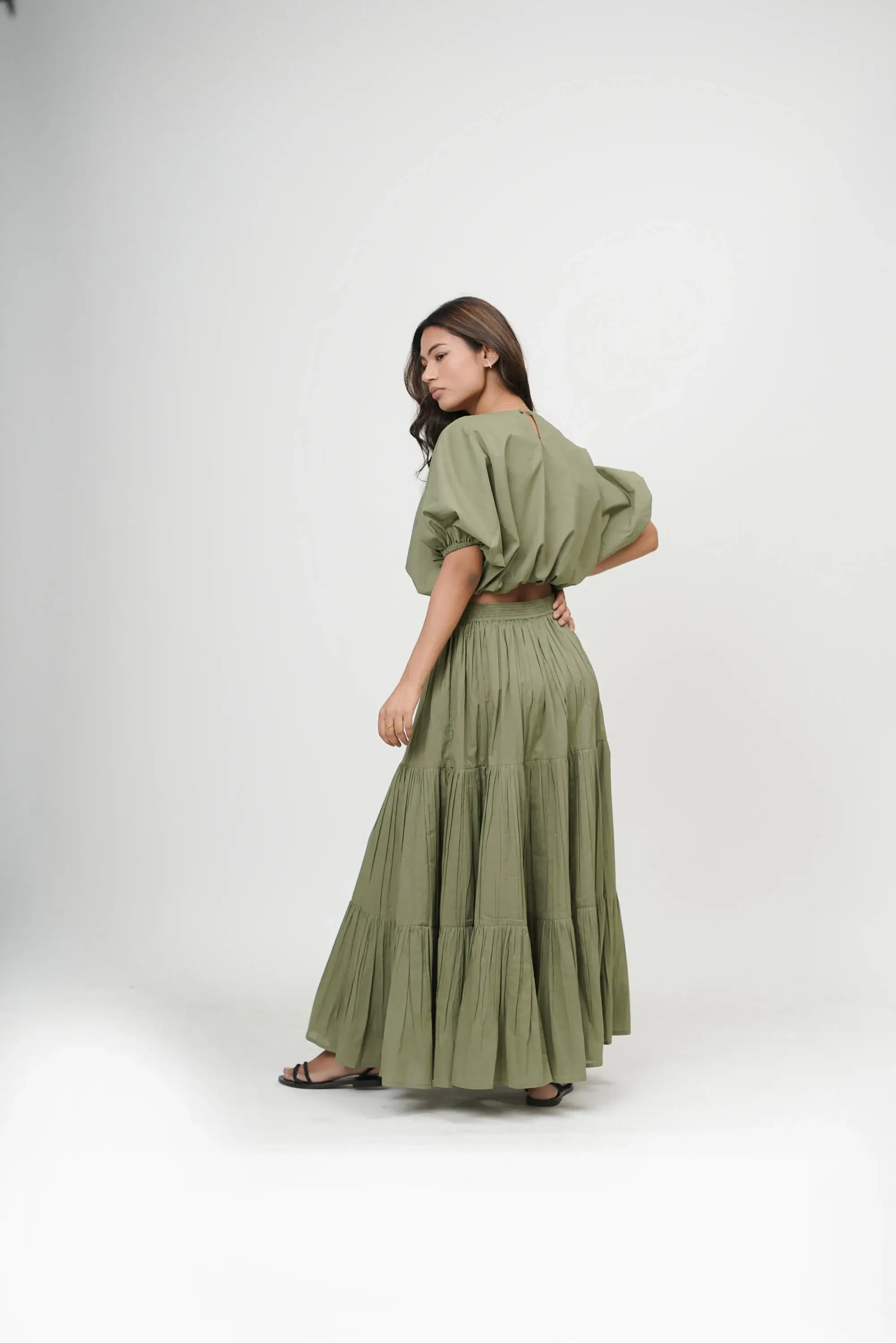 Tailor Didi – wholesale Set med topp och kjol - Dam – Bomull Boho Kjol med Volanger och Båtringad Kort Topp med Fickor3