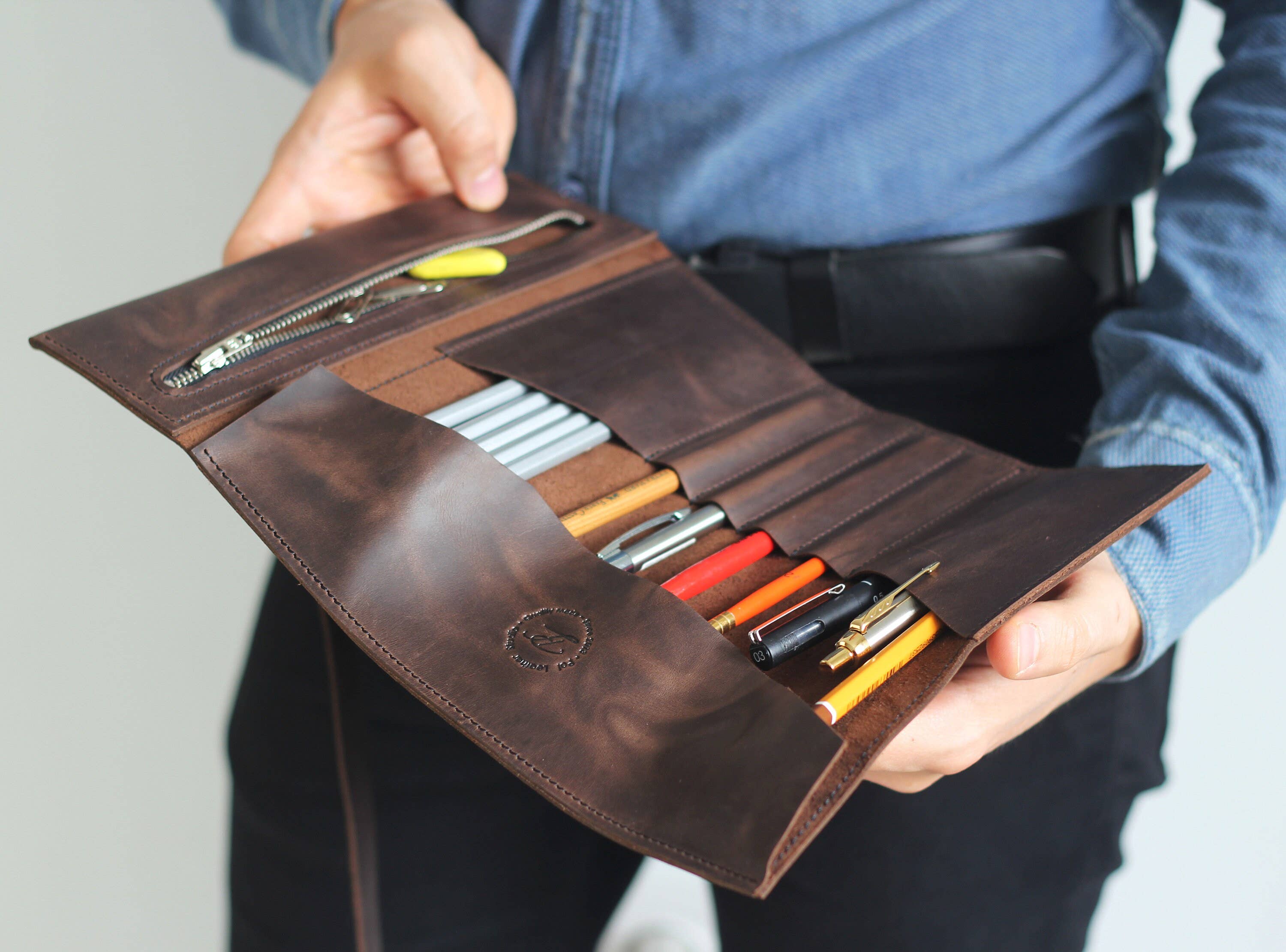 Pol Leather Studio - Vente Étuis/trousses à crayons - Trousse à crayons en cuir, étui à stylos, trousse d'artiste,9