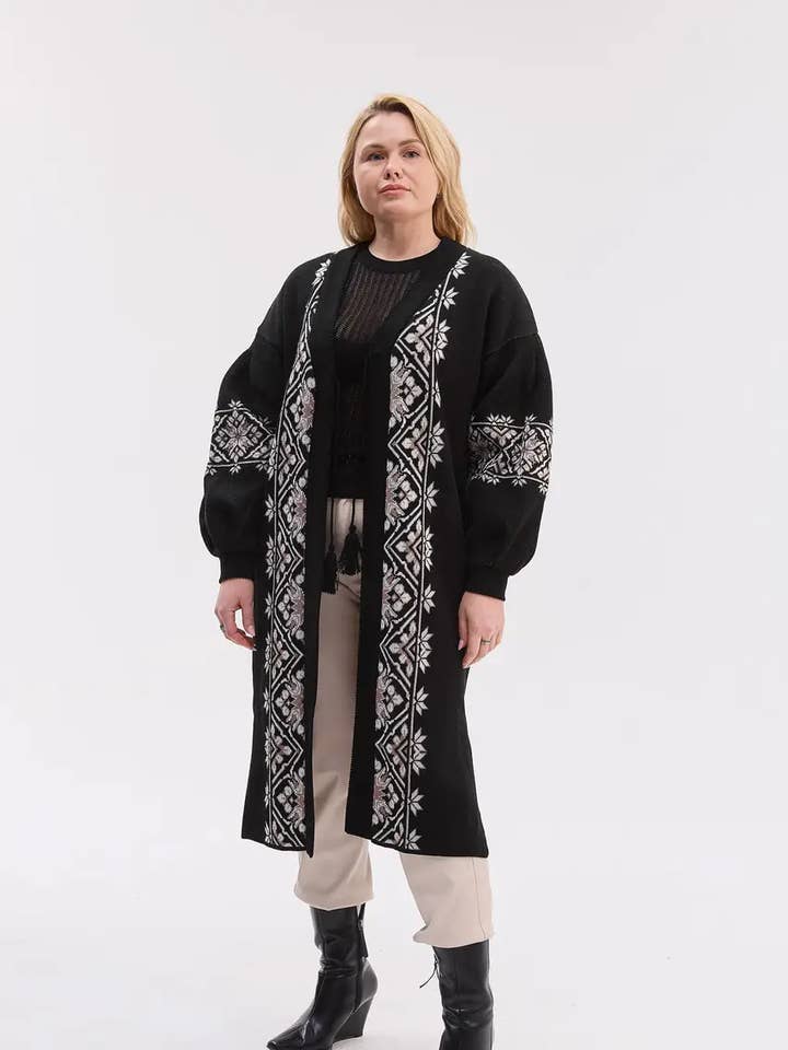 Gezellige Gebreide Damesvest Vojage voor wholesale door Handmade Originals Ukraine