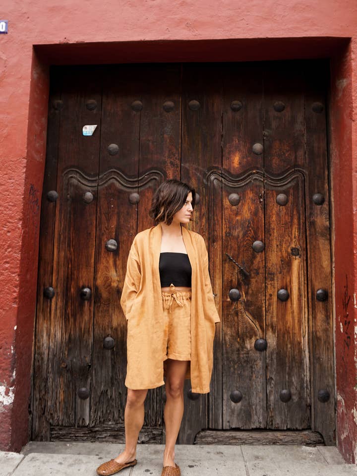 Robe Ingrid dorée pour la vente par by kvp