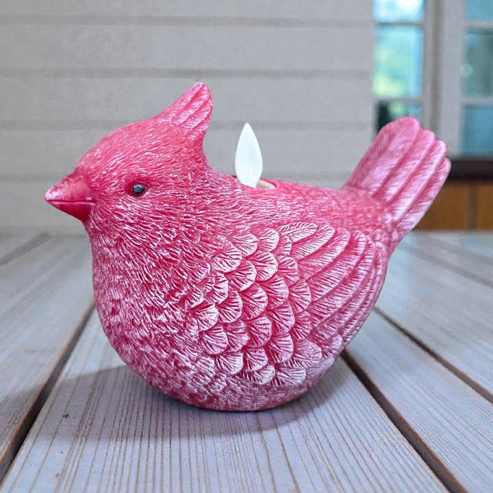 Wholesale Home Decor – Großhandel Flammenlose Kerze – LED-Kerze mit beweglicher Flamme in Kardinalform 15,5x10,9x8,9 cm1