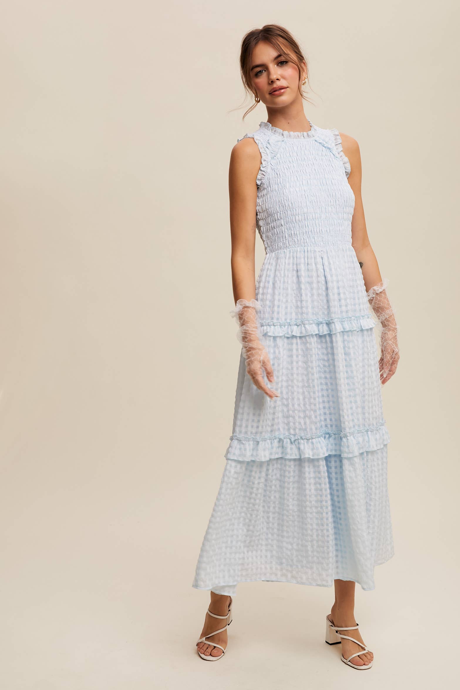 Listicle – wholesale Dress – Women's – Sleeveless Gingham Maxi Dress with Ruffle Details15