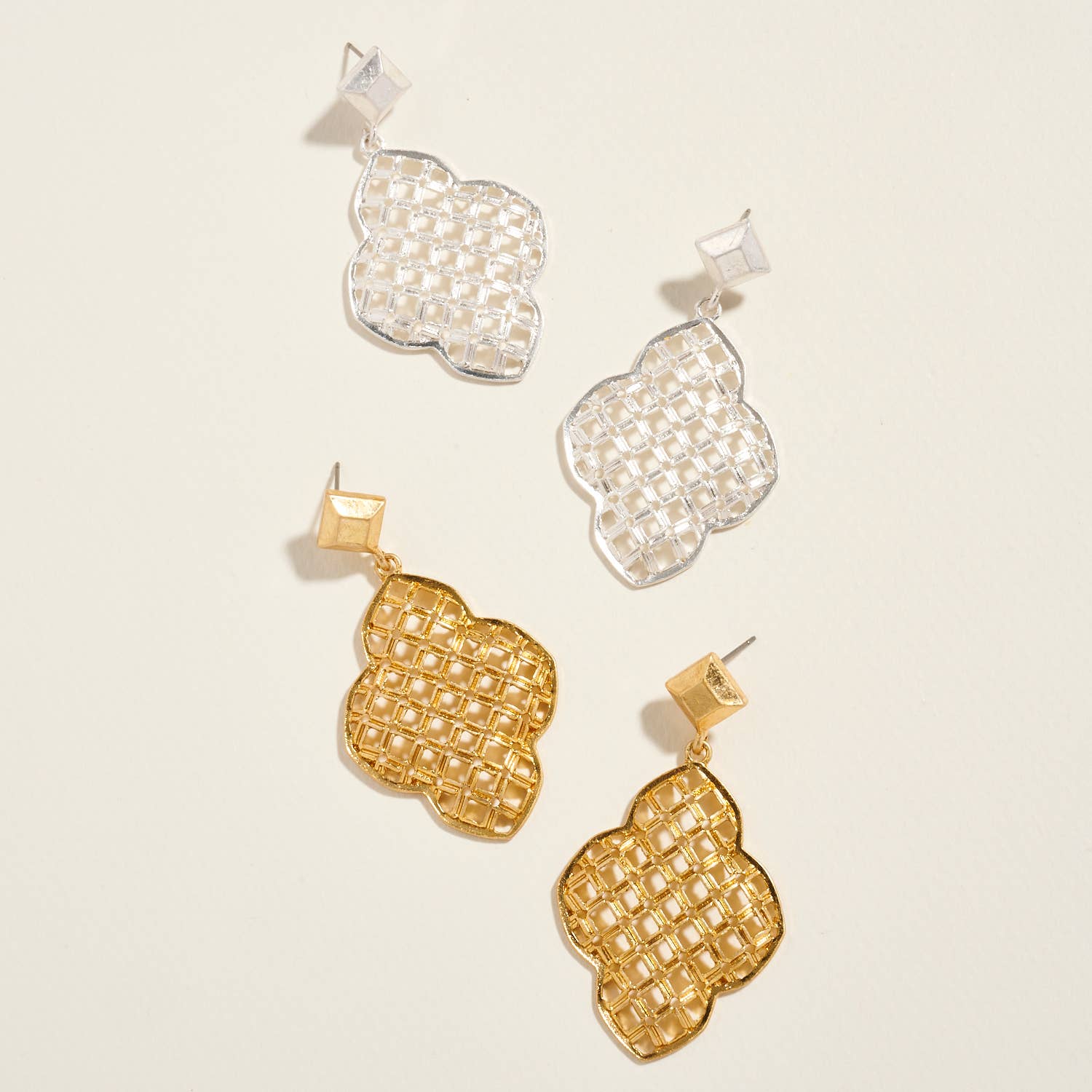 Designature New York - Vente Boucles d'oreilles pendantes - Boucles d'oreilles à motif en treillis de forme marocaine4