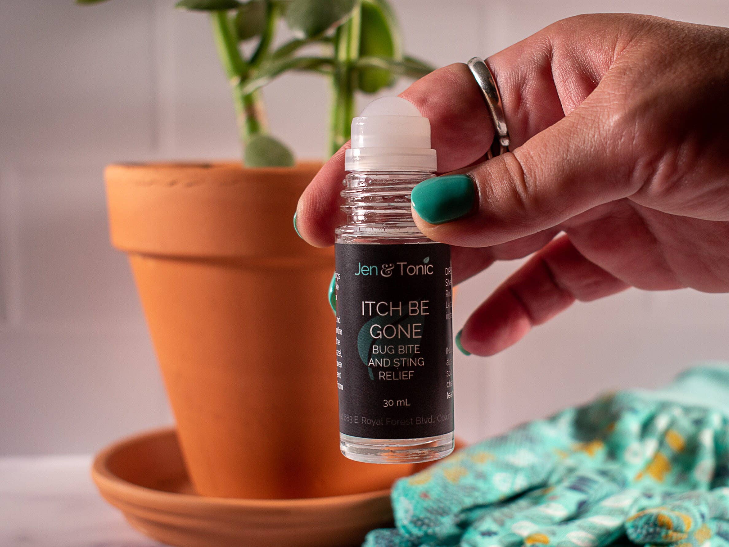 Jen & Tonic - Wholesale Insect Repellent - Itch Be Gone All Natural Bug Bite and Sting Relief5
