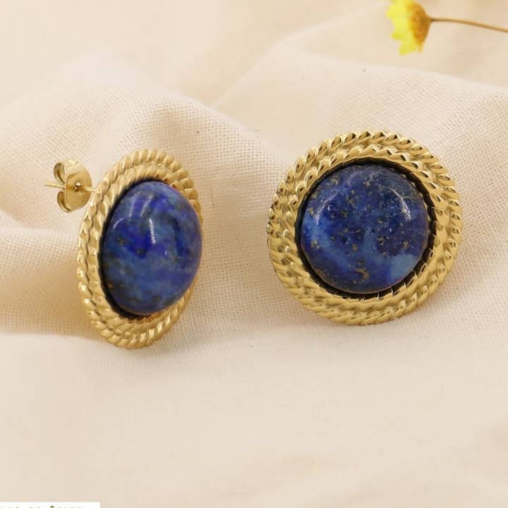 Ronde Oorbellen Staal Cabochon Parelmoer 0325011 voor wholesale door Lilas de Seine