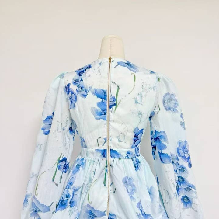 Productseeker - Wholesale Dress - Women's - DR438 V-Neck Lantern Sleeve Floral Print Short Dress5