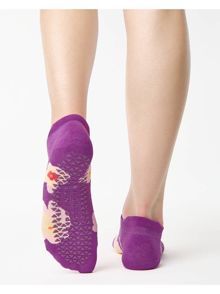 Pointe Studio - Wholesale Socks - Women's - Women's Posy Full Foot Grip Sock– No Slip Cotton Blend for Pilates & Barre1