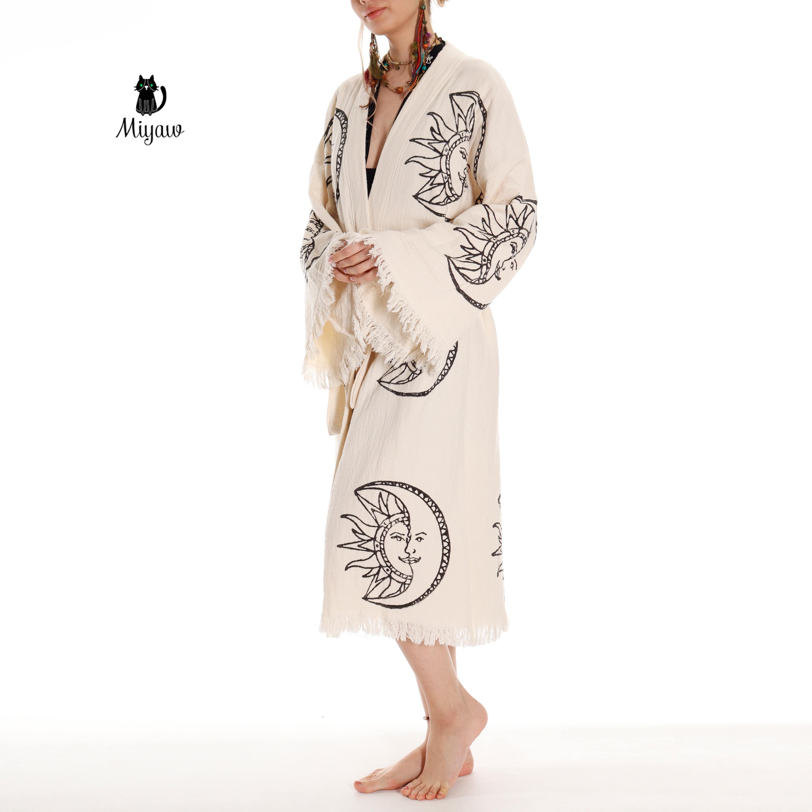 Beige Boho kimono slåbrok med måne- og solprint i økologisk bomuld til stranddage for engroshandel på Faire3