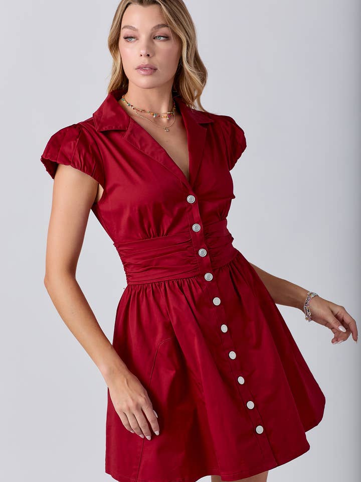 Robe à manches bouffantes avec boutons sur le devant et taille froncée pour le jour du match pour la vente par BABY PINK