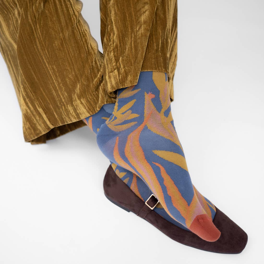 Bonne Maison - Wholesale Socks - Unisex - Denim Plant Sock3